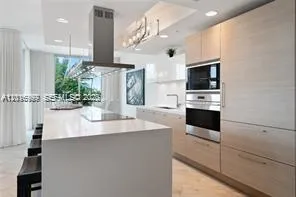 17111 Biscayne Blvd #209 North Miami Beach, FL 33160