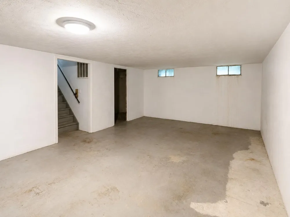 749 S Cass Centerville, TX 75833