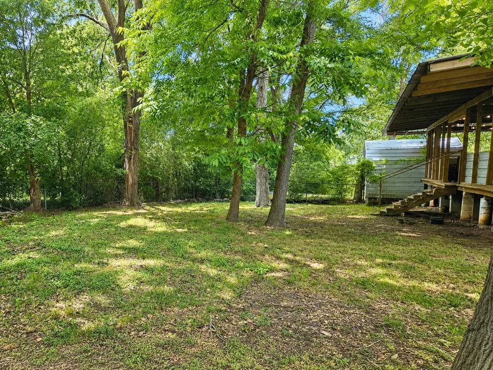 749 S Cass Centerville, TX 75833