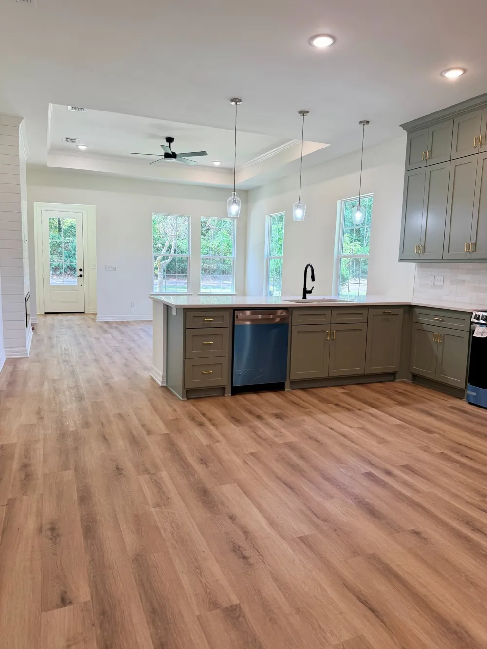 5350 First Street Chandler, TX 75758