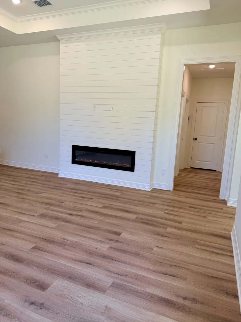 5350 First Street Chandler, TX 75758