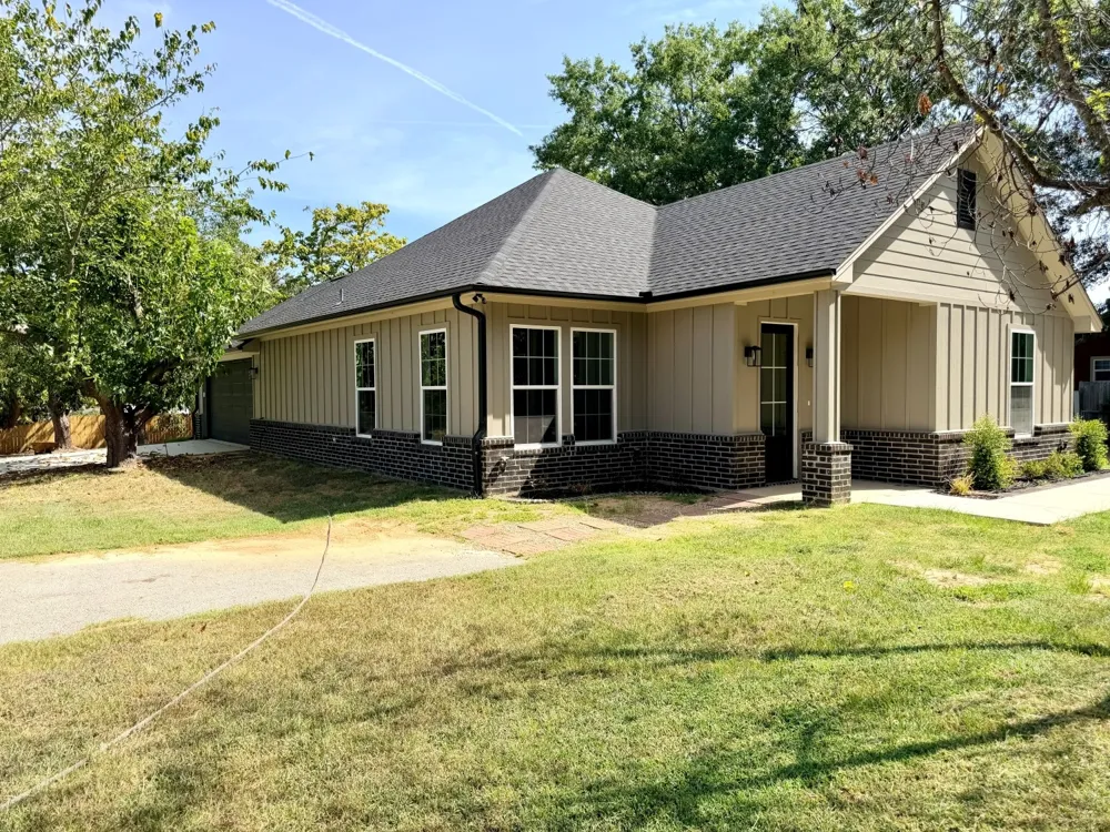 5350 First Street Chandler, TX 75758