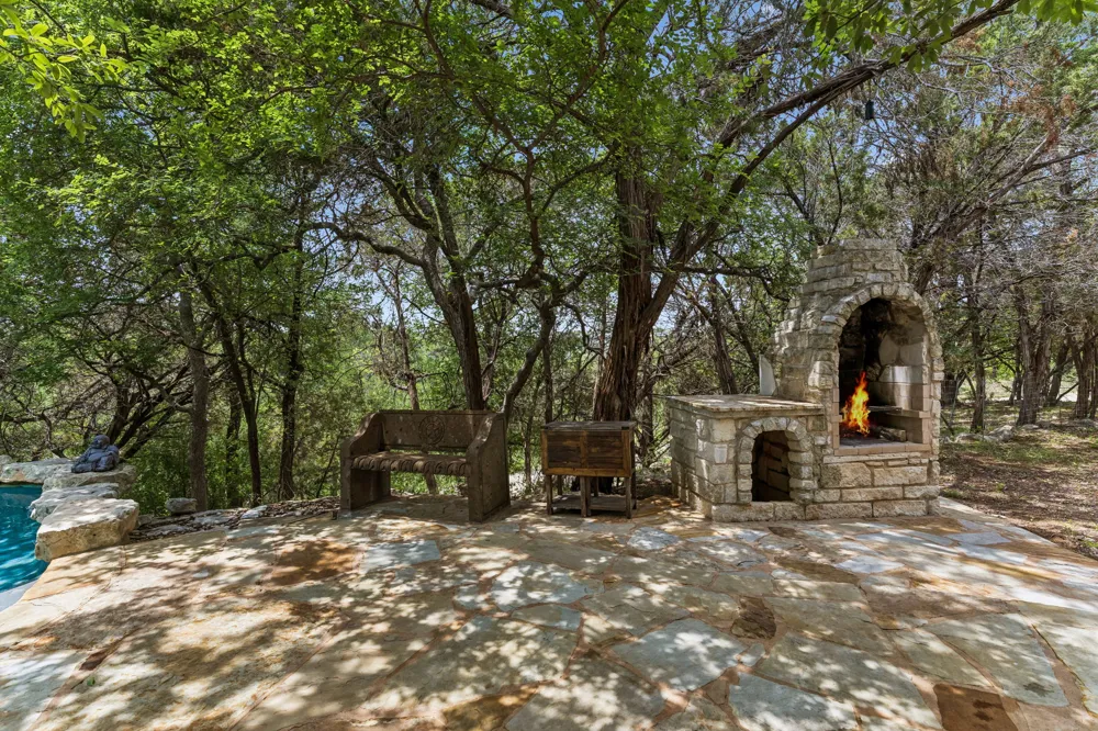 23621 Indian Divide Cove Spicewood, TX 78669