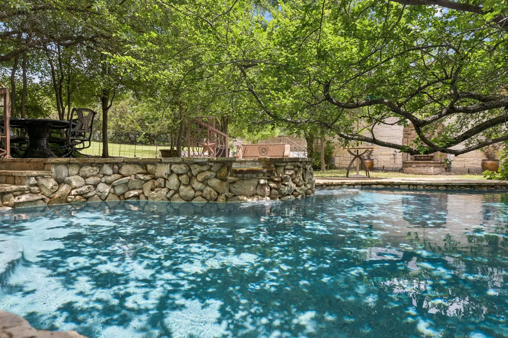 23621 Indian Divide Cove Spicewood, TX 78669