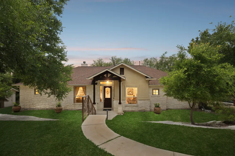 23621 Indian Divide Cove Spicewood, TX 78669