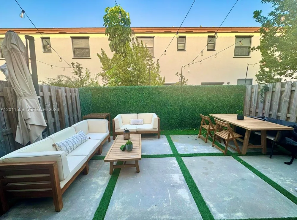21443 NE 2nd Path #21443 Miami, FL 33179