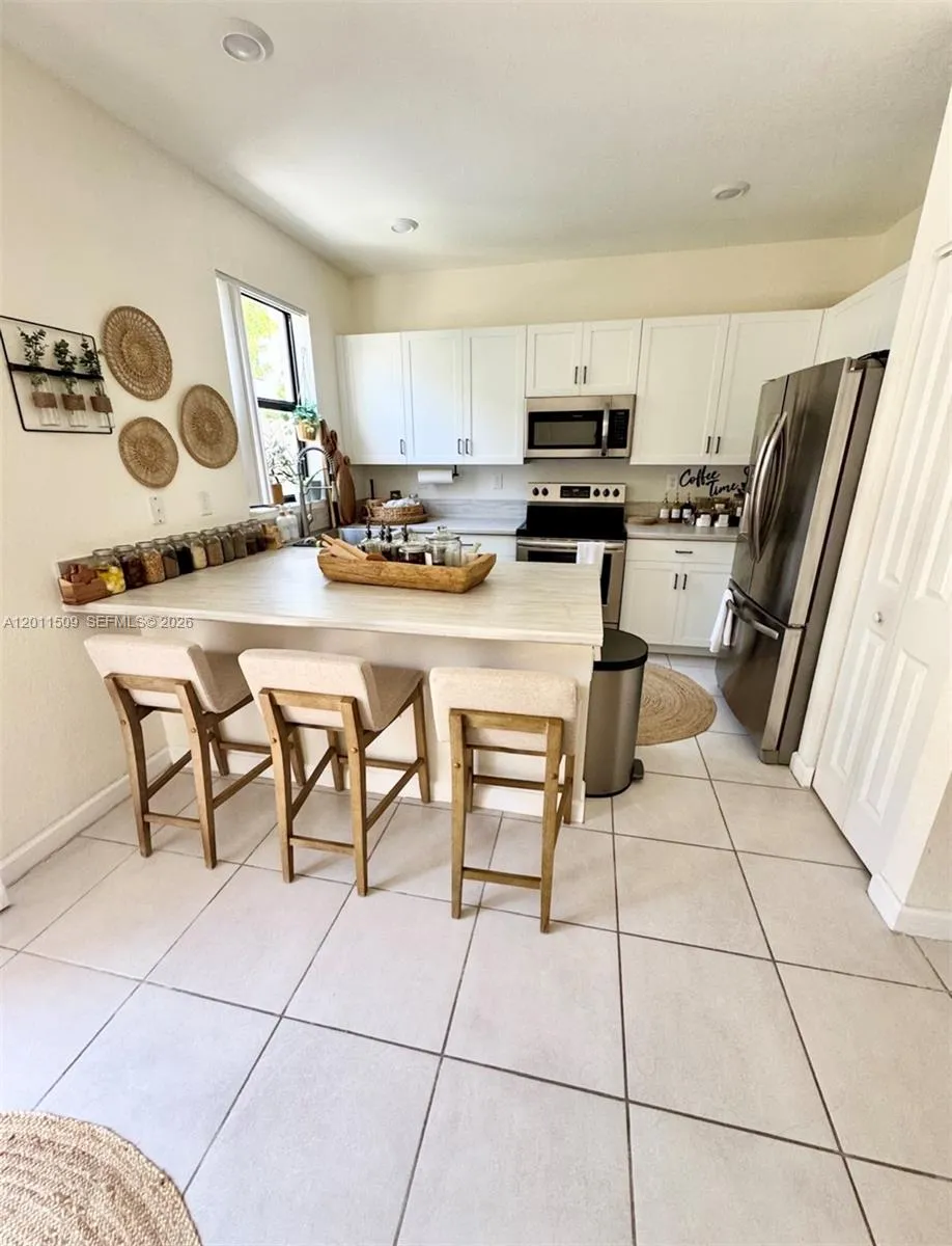 21443 NE 2nd Path #21443 Miami, FL 33179