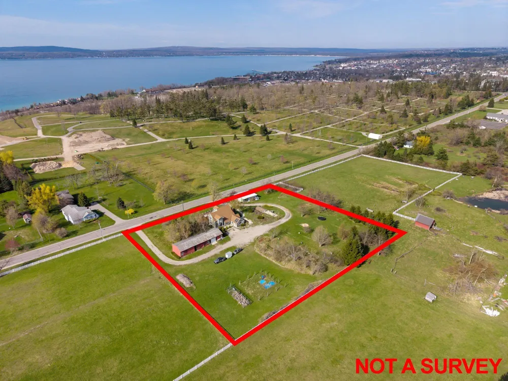 2035 W Sheridan Road Resort Township, MI 49770
