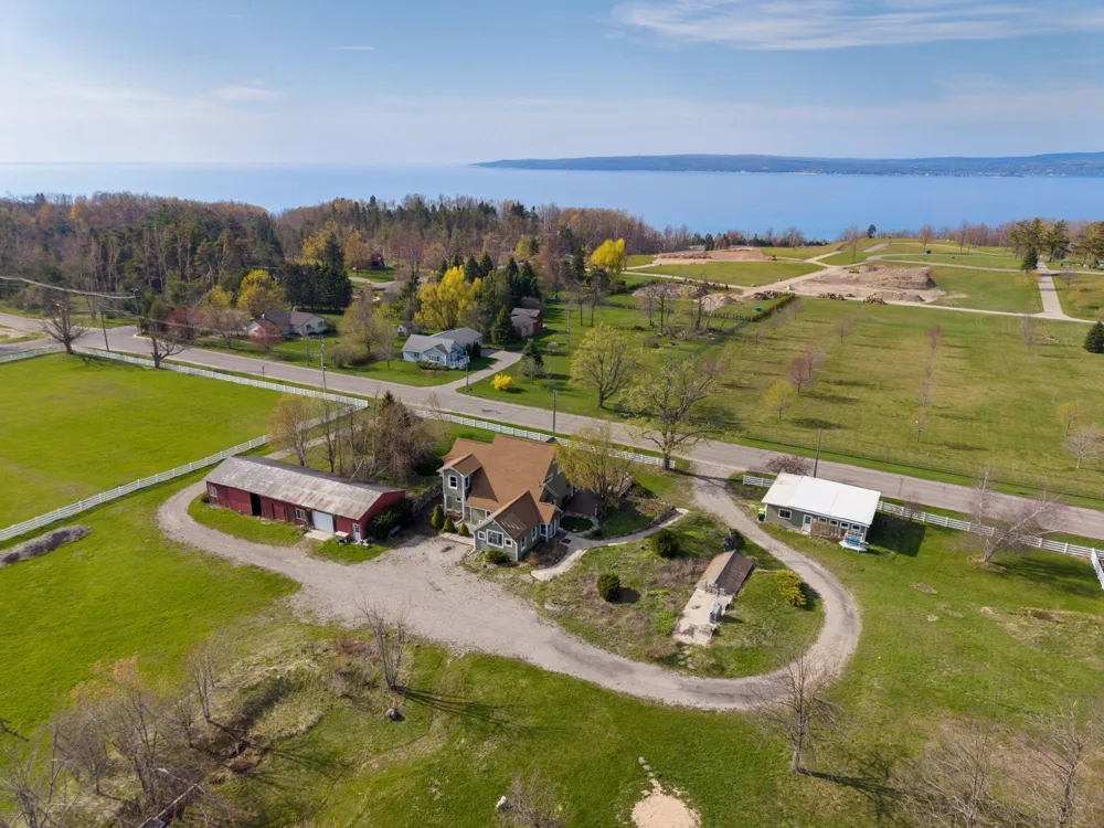 2035 W Sheridan Road Resort Township, MI 49770