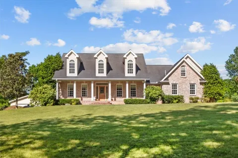 2440 Maple Grove Rd
