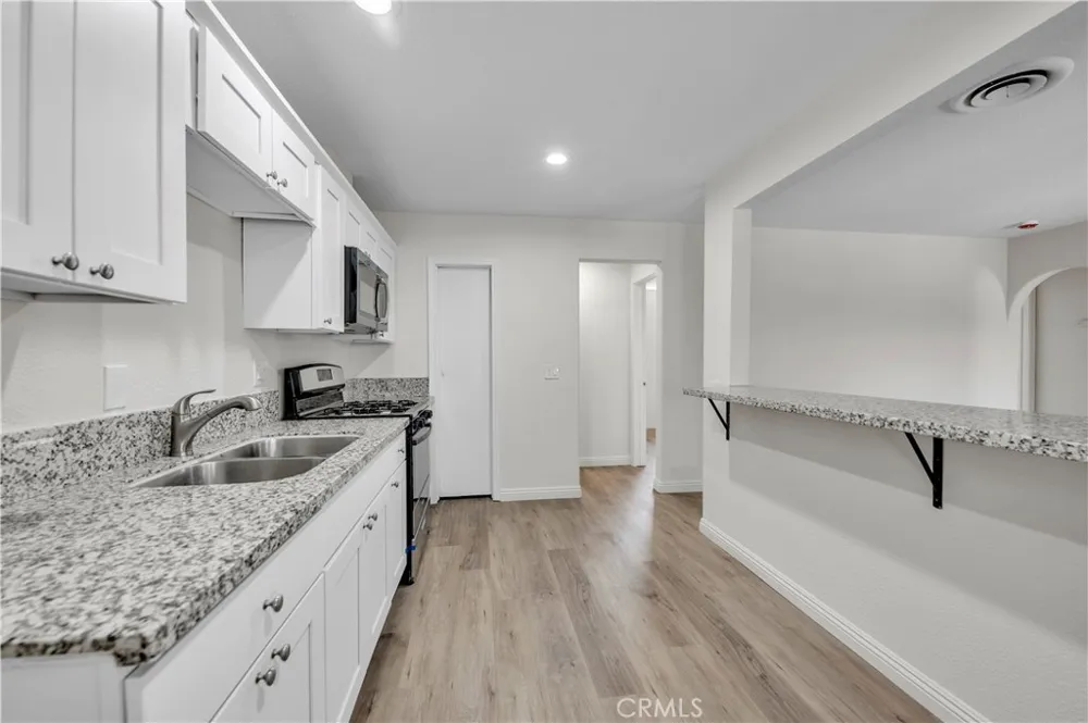470 W Kimball Hemet, CA 92543