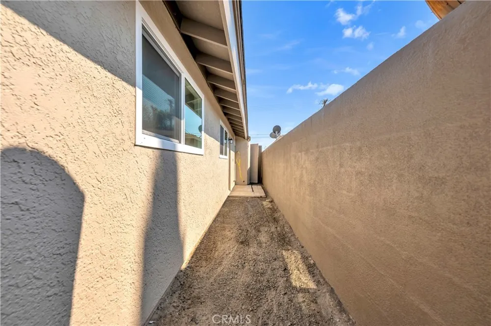 470 W Kimball Hemet, CA 92543