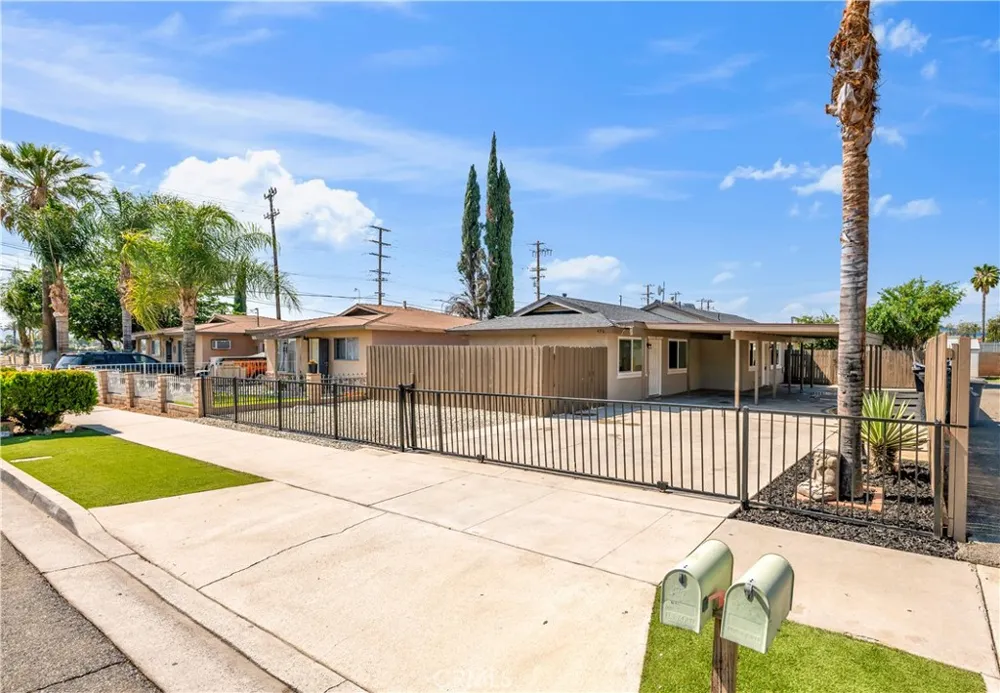 470 W Kimball Hemet, CA 92543