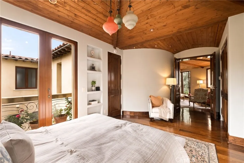 664 Calle Miramar Redondo Beach, CA 90277