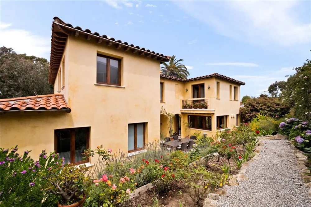 664 Calle Miramar Redondo Beach, CA 90277