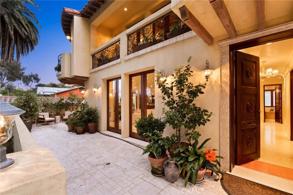 664 Calle Miramar Redondo Beach, CA 90277