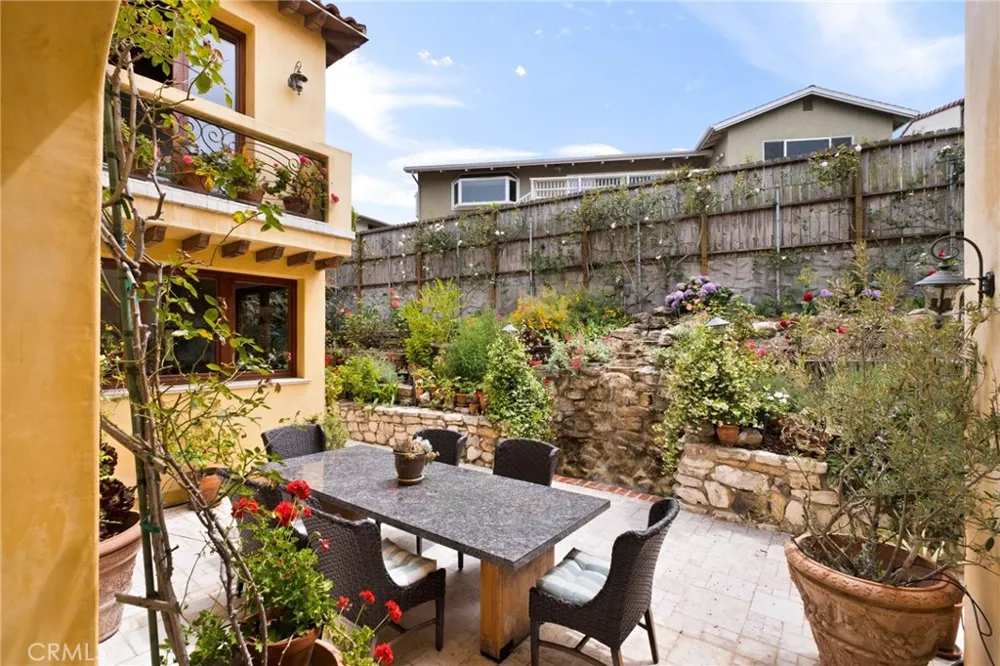 664 Calle Miramar Redondo Beach, CA 90277