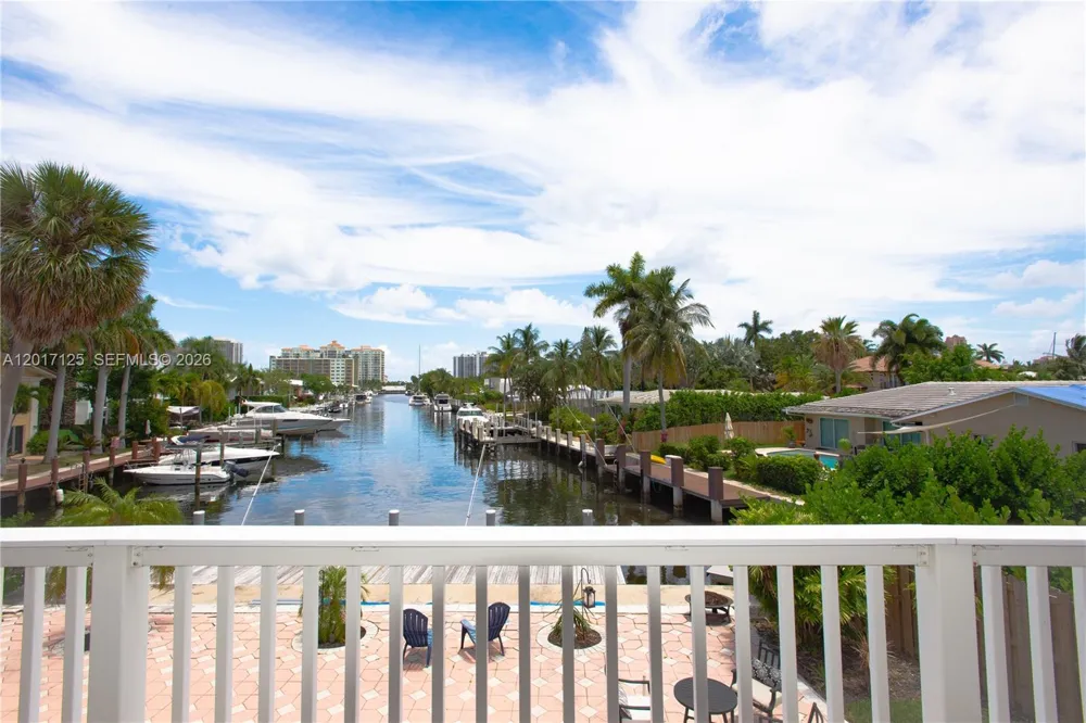 2908 Bayview Dr Fort Lauderdale, FL 33306