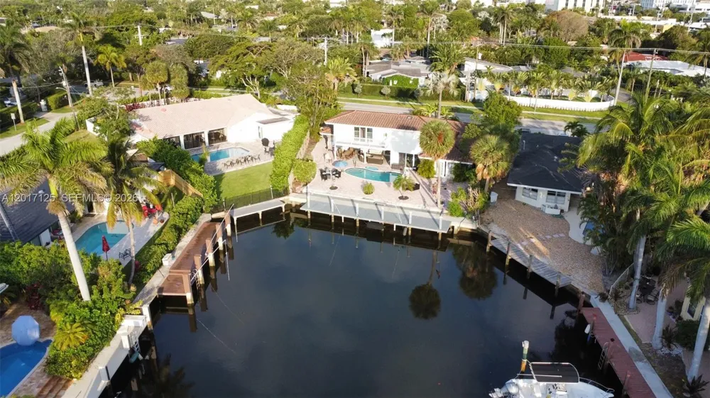 2908 Bayview Dr Fort Lauderdale, FL 33306