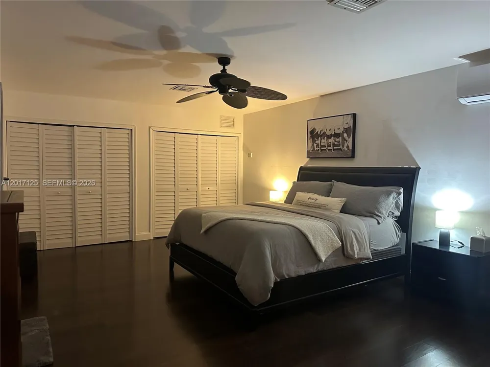 2908 Bayview Dr Fort Lauderdale, FL 33306