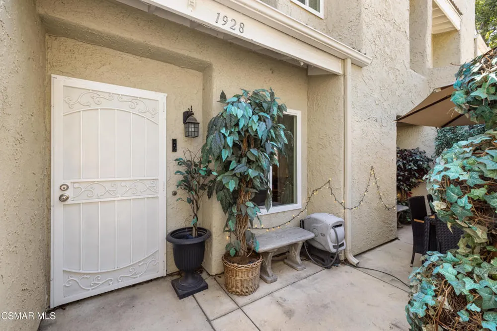 1928 Stow Street Simi Valley, CA 93063