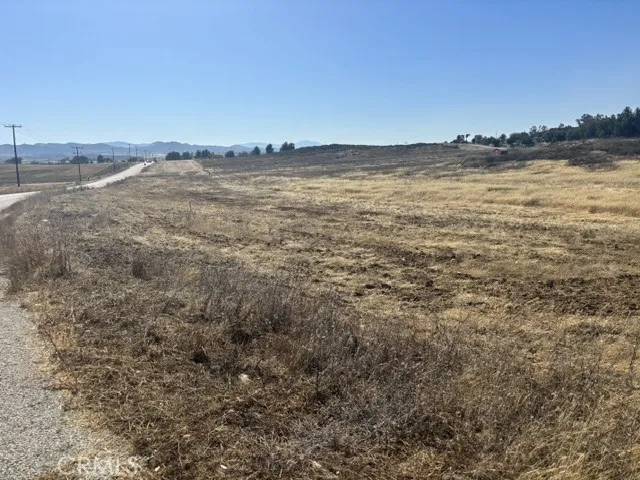 18 Keller Road Winchester, CA 92596