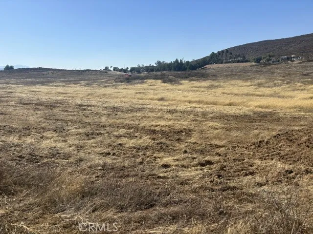 18 Keller Road Winchester, CA 92596
