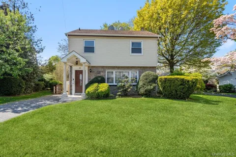 99 Norwood Avenue