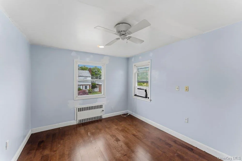 99 Norwood Avenue Malverne, NY 11565