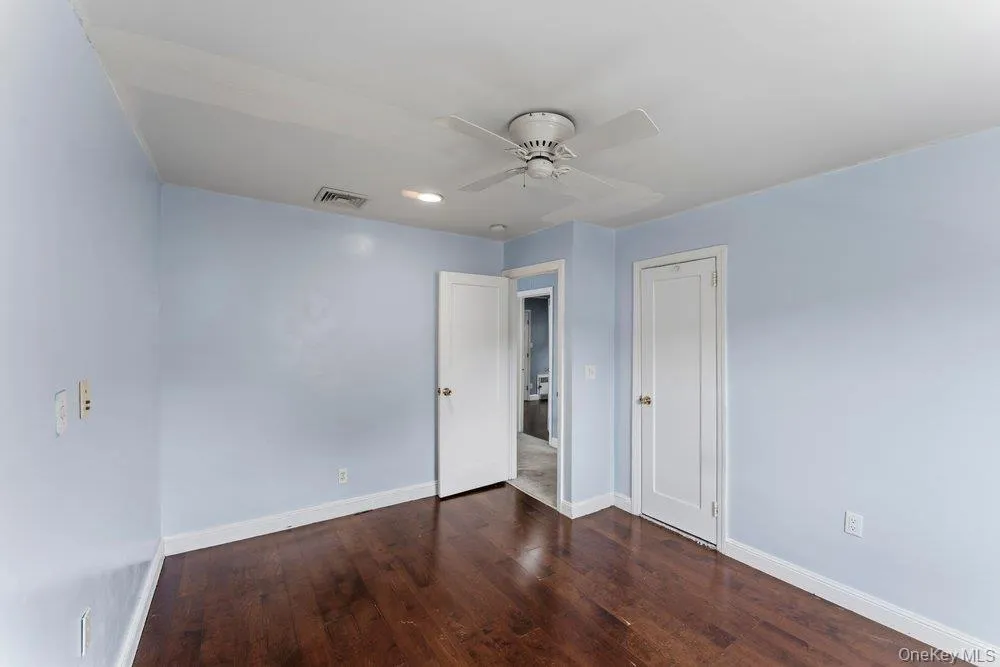 99 Norwood Avenue Malverne, NY 11565