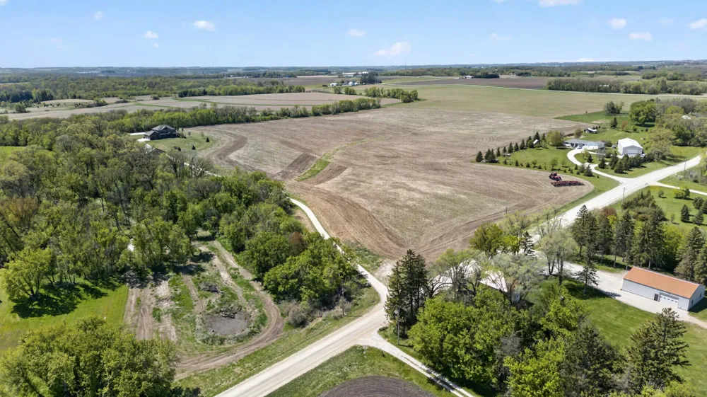7254 County Road 117 SW Byron, MN 55920