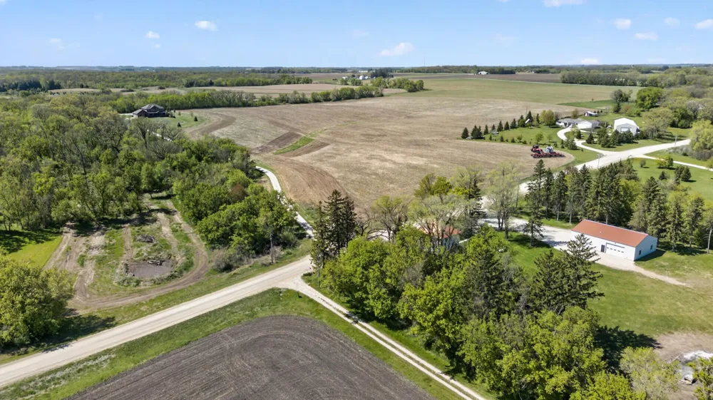 7254 County Road 117 SW Byron, MN 55920