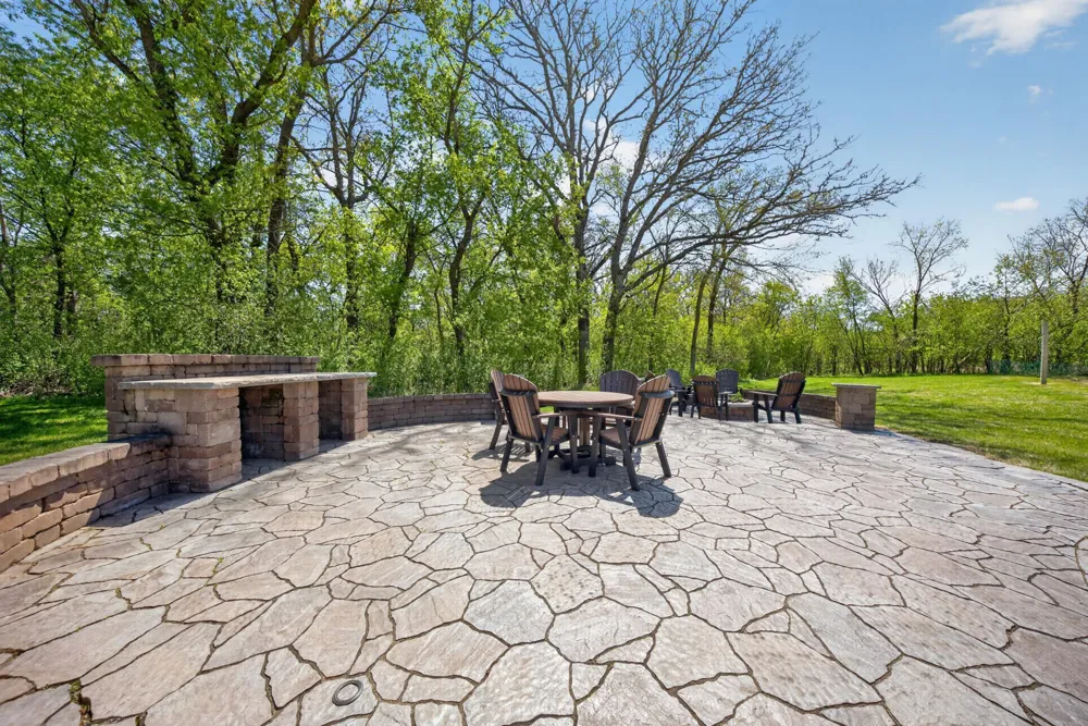 7254 County Road 117 SW Byron, MN 55920