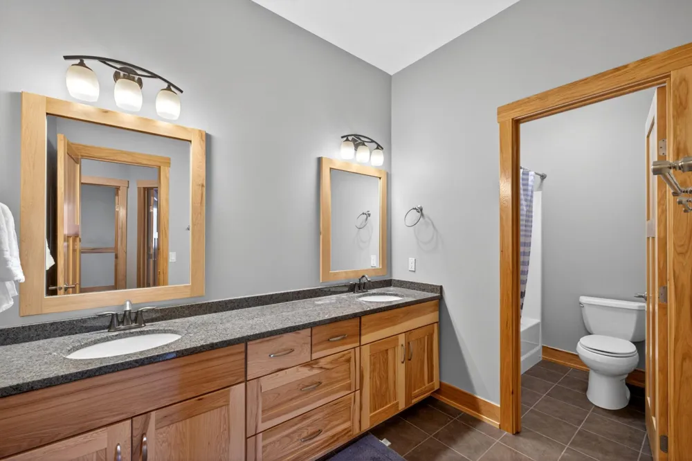 7254 County Road 117 SW Byron, MN 55920