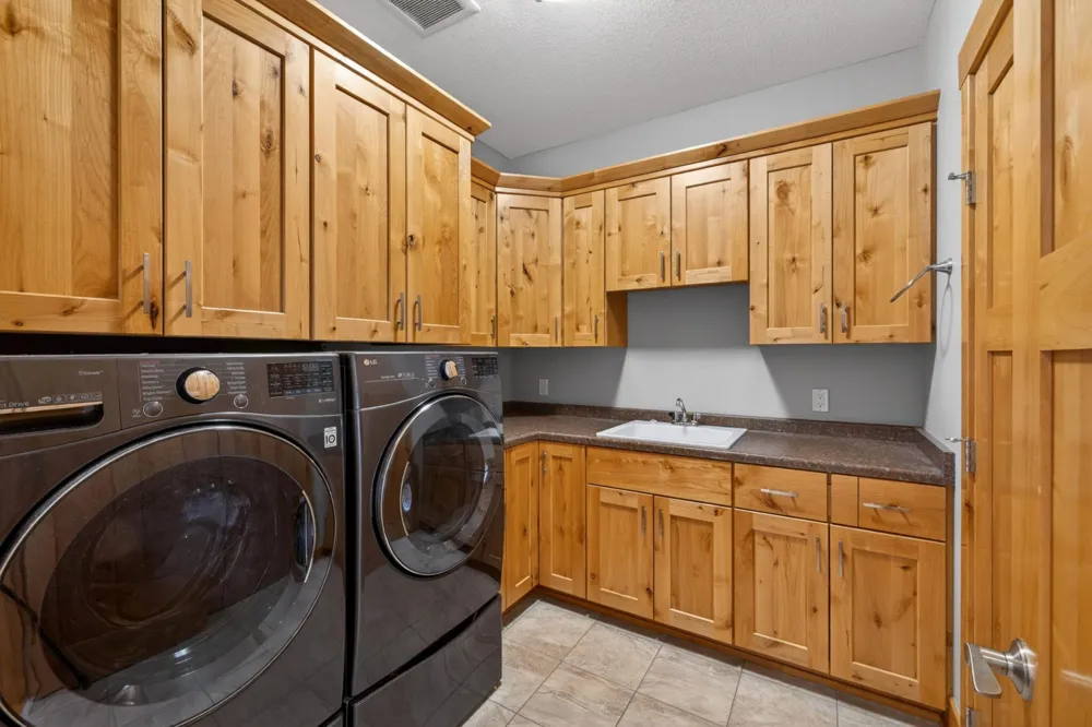 7254 County Road 117 SW Byron, MN 55920