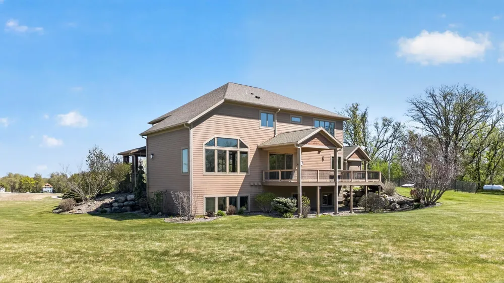 7254 County Road 117 SW Byron, MN 55920
