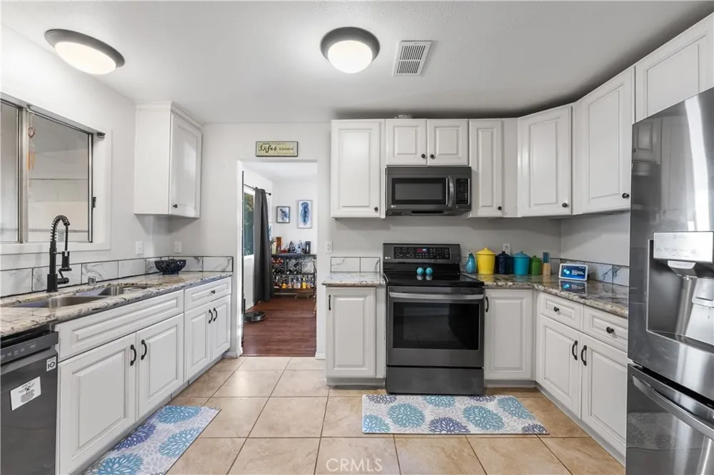 13336 Clement Edwards, CA 93523