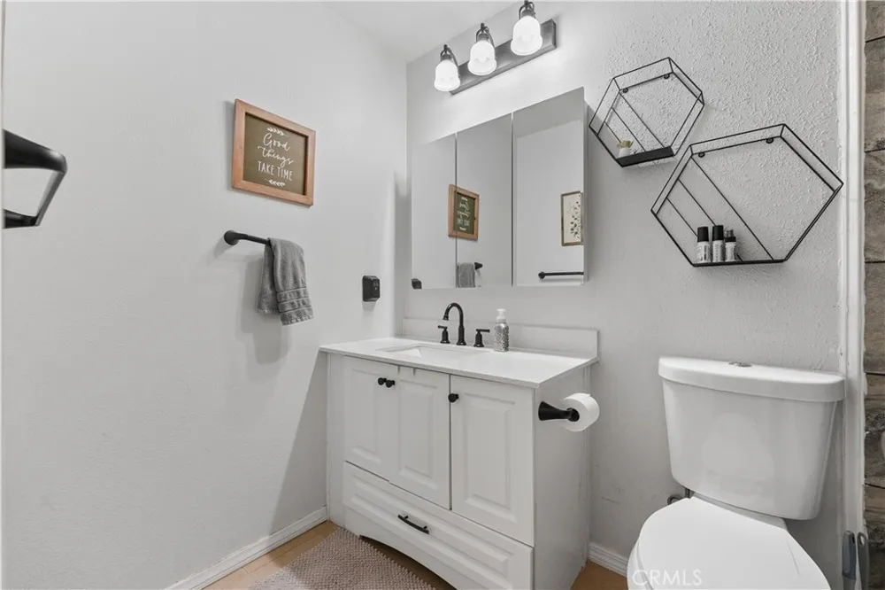 13336 Clement Edwards, CA 93523