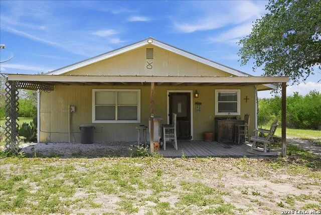 731 COUNTY ROAD 325 George West, TX 78022