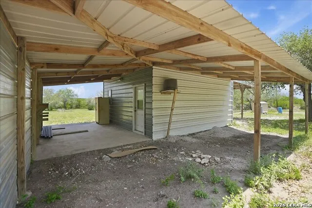 731 COUNTY ROAD 325 George West, TX 78022