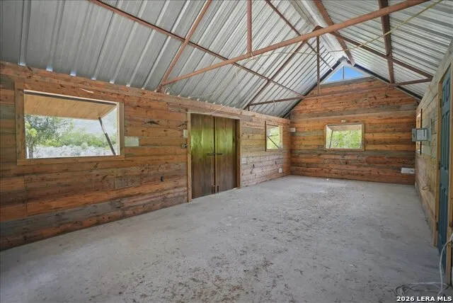 731 COUNTY ROAD 325 George West, TX 78022