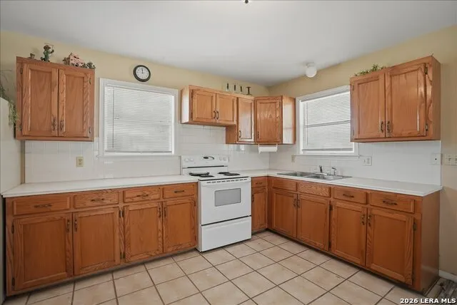 731 COUNTY ROAD 325 George West, TX 78022