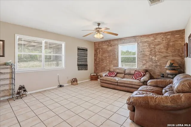 731 COUNTY ROAD 325 George West, TX 78022