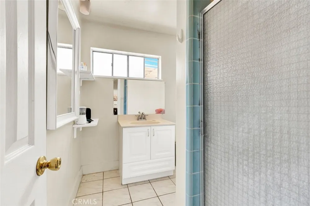 828 Virginia Avenue Ontario, CA 91764