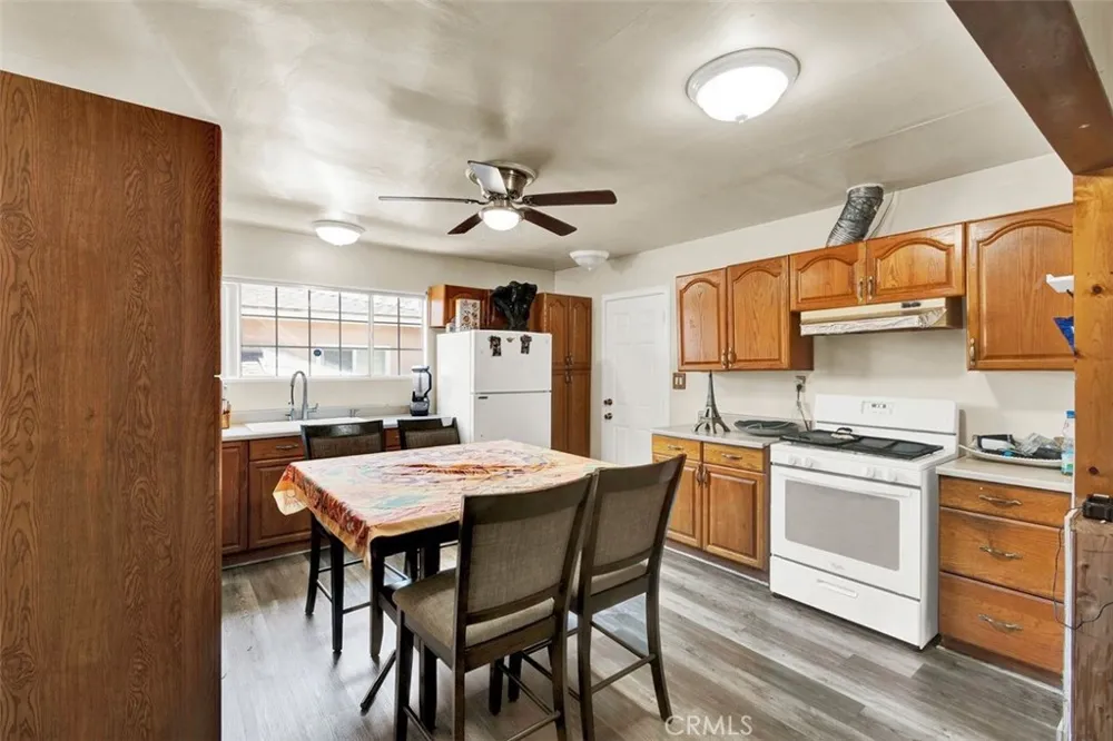 828 Virginia Avenue Ontario, CA 91764