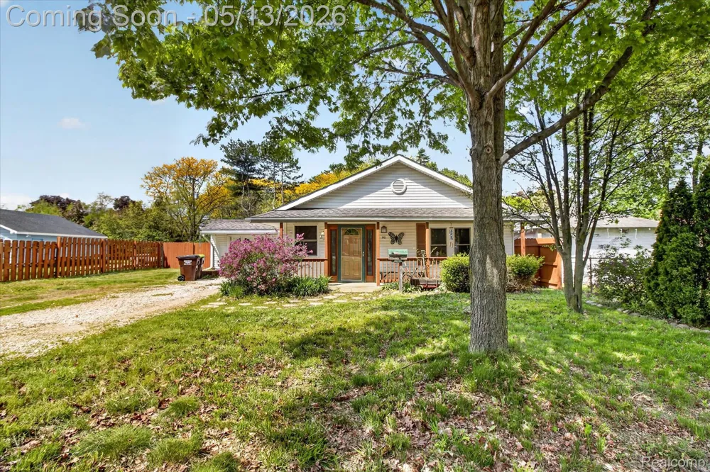 50 CLARENCE Street Belleville City, MI 48111