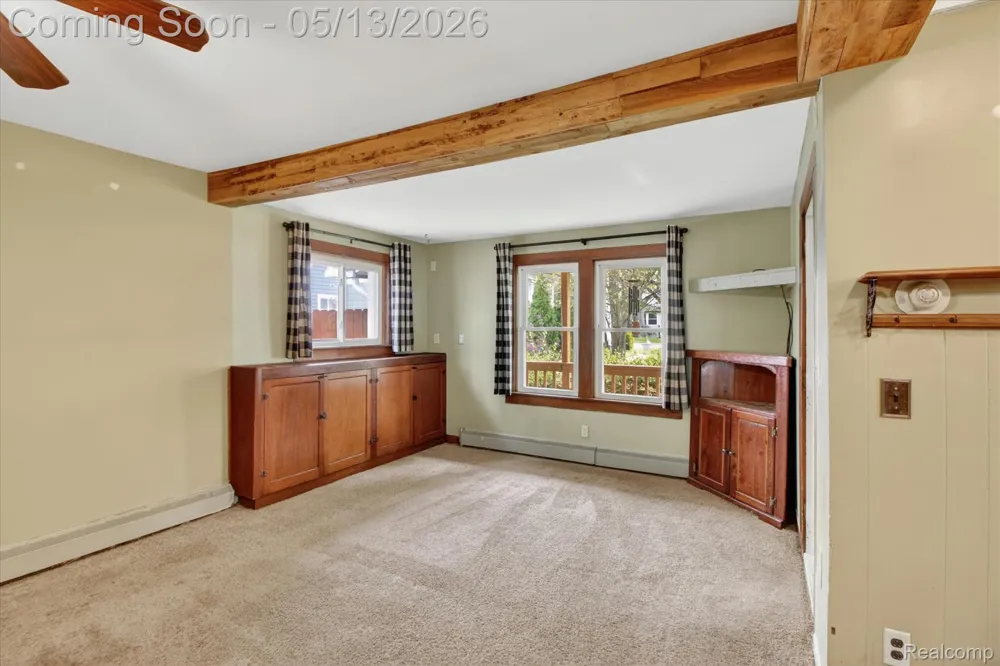 50 CLARENCE Street Belleville City, MI 48111