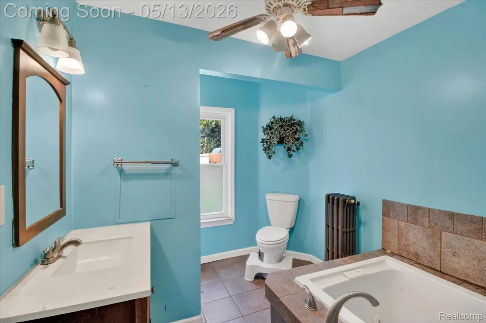 50 CLARENCE Street Belleville City, MI 48111