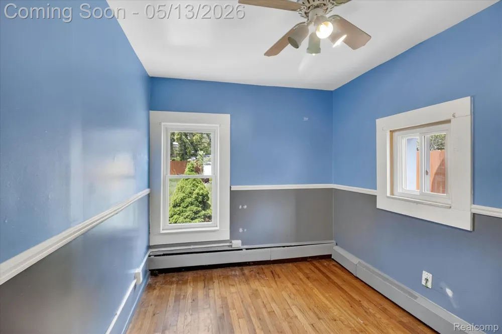 50 CLARENCE Street Belleville City, MI 48111
