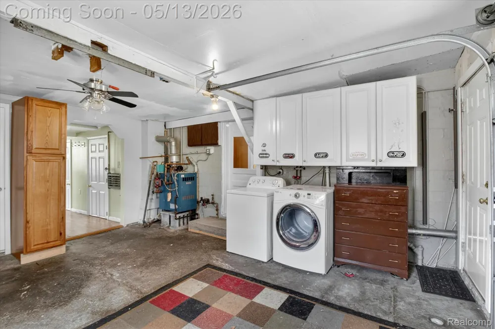 50 CLARENCE Street Belleville City, MI 48111